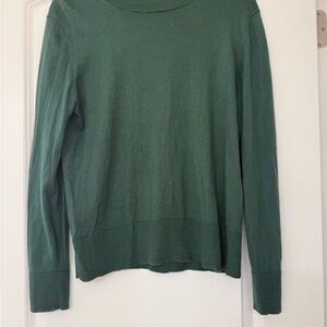 Banana Republic Silk Cashmere Forest Green Crew Neck Sweater!